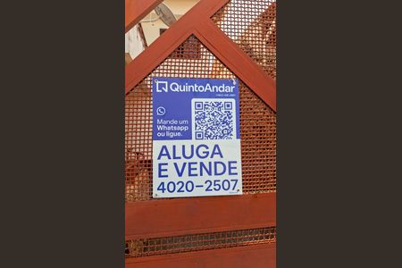 Casa à venda com 360m², 4 quartos e 4 vagas Casa à venda com 360m², 4 quartos e 4 vagasPlaca