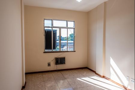 Apartamento à venda com 2 quartos, 63m² em Cordovil, Rio de Janeiro