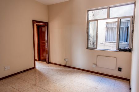 Apartamento à venda com 2 quartos, 63m² em Cordovil, Rio de Janeiro