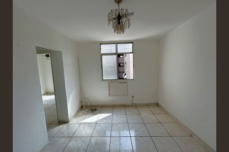 Sala de apartamento para alugar com 1 quarto, 47m² em Osvaldo Cruz, Rio de Janeiro