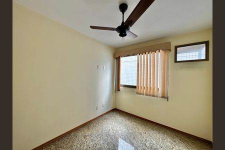 Apartamento à venda com 141m², 4 quartos e 3 vagas Apartamento à venda com 141m², 4 quartos e 3 vagasQuarto 1