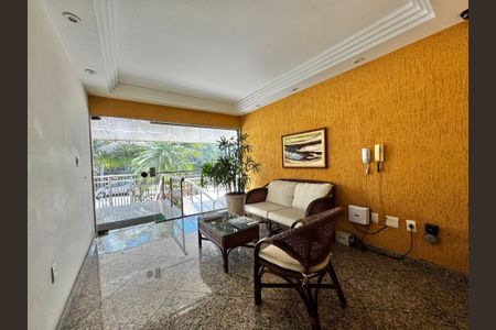 Apartamento à venda com 141m², 4 quartos e 3 vagas Apartamento à venda com 141m², 4 quartos e 3 vagasÁrea comum