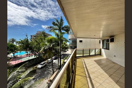 Apartamento à venda com 141m², 4 quartos e 3 vagas