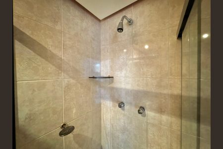 Apartamento à venda com 141m², 4 quartos e 3 vagas Apartamento à venda com 141m², 4 quartos e 3 vagasBanheiro Social