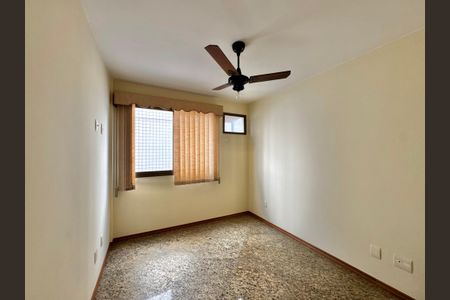 Apartamento à venda com 141m², 4 quartos e 3 vagas Apartamento à venda com 141m², 4 quartos e 3 vagasQuarto 1