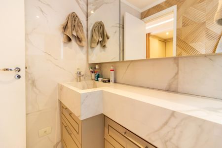 Apartamento para alugar com 110m², 2 quartos e 3 vagasBanheiro da Suíte 2