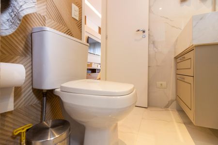 Apartamento para alugar com 110m², 2 quartos e 3 vagasBanheiro da Suíte 2