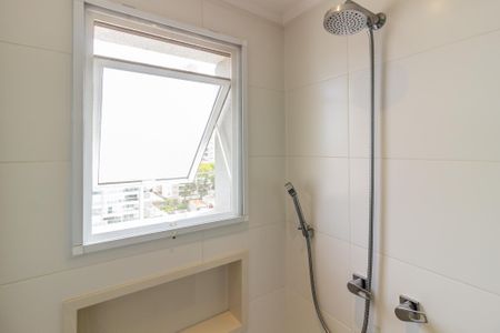 Apartamento para alugar com 110m², 2 quartos e 3 vagasBanheiro da Suíte 1