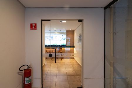 Apartamento para alugar com 50m², 2 quartos e 1 vagaÁrea comum - Salão de festas