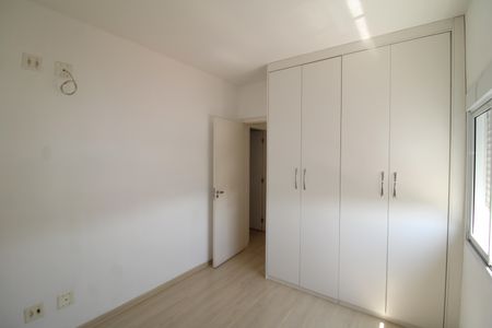 Apartamento à venda com 93m², 3 quartos e 2 vagasQuarto 2