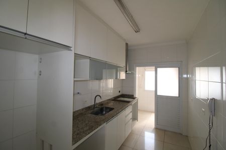 Apartamento à venda com 93m², 3 quartos e 2 vagasCozinha
