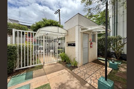 Apartamento à venda com 38m², 2 quartos e 1 vaga Apartamento à venda com 38m², 2 quartos e 1 vagaEntrada