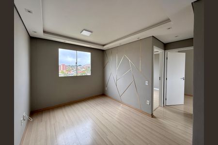 Sala de apartamento à venda com 2 quartos, 38m² em Jardim São Luís, São Paulo