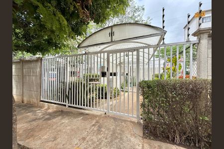 Apartamento à venda com 38m², 2 quartos e 1 vaga Apartamento à venda com 38m², 2 quartos e 1 vagaFachada