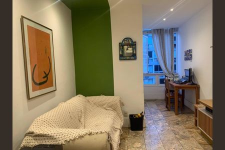 Apartamento à venda com 44m², 1 quarto e sem vaga