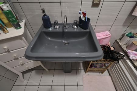 Casa à venda com 180m², 3 quartos e 2 vagasBanheiro 2