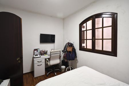 Casa à venda com 180m², 3 quartos e 2 vagasQuarto 2