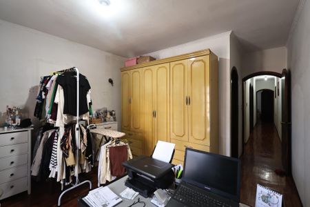 Casa à venda com 180m², 3 quartos e 2 vagasSuite