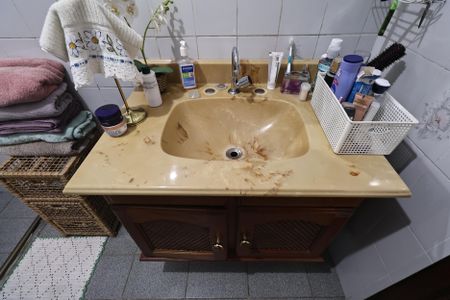 Casa à venda com 180m², 3 quartos e 2 vagasBanheiro da Suíte