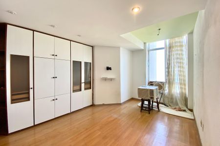 Apartamento à venda com 115m², 2 quartos e 1 vagaSuite 1