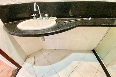 Apartamento à venda com 115m², 2 quartos e 1 vagaSuite 1