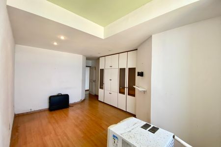 Apartamento à venda com 115m², 2 quartos e 1 vagaSuite 1