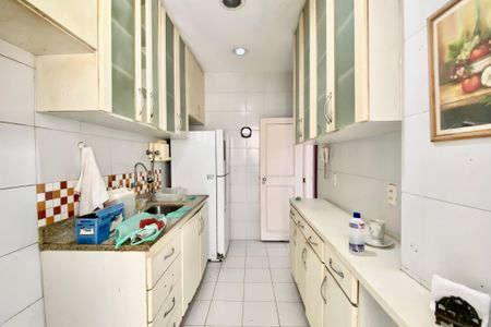 Apartamento à venda com 115m², 2 quartos e 1 vagaCozinha 