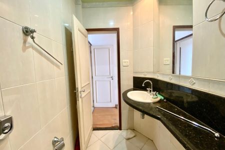 Apartamento à venda com 115m², 2 quartos e 1 vagaSuite 1