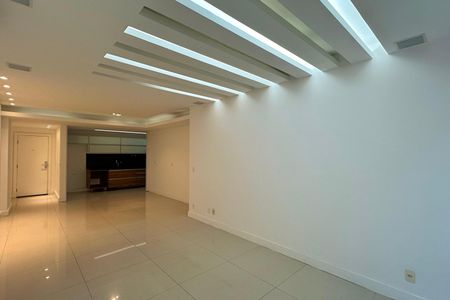 Apartamento à venda com 2 quartos, 117m² em Copacabana, Rio de Janeiro