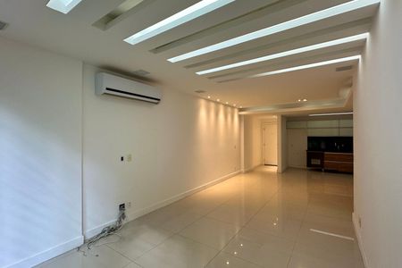 Apartamento à venda com 2 quartos, 117m² em Copacabana, Rio de Janeiro