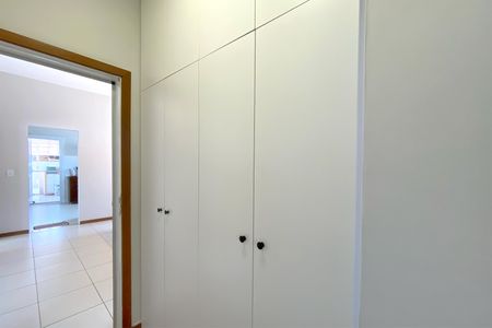 Casa à venda com 120m², 3 quartos e 1 vagaCorredor