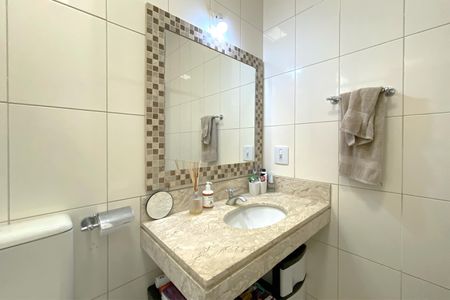 Casa à venda com 120m², 3 quartos e 1 vagaBanheiro