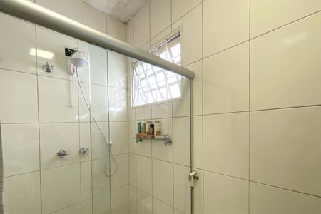 Casa à venda com 120m², 3 quartos e 1 vagaBanheiro