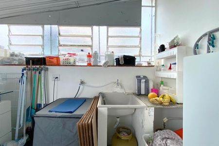 Casa à venda com 120m², 3 quartos e 1 vagaÁrea de Serviço