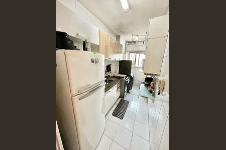 Cozinha de apartamento à venda com 2 quartos, 53m² em Vila Vermelha, São Paulo