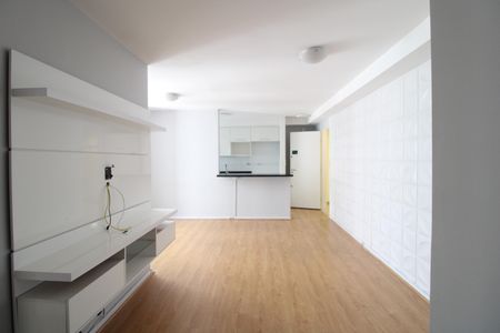 Sala de apartamento para alugar com 2 quartos, 69m² em Jardim Prudência, São Paulo