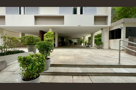 Apartamento à venda com 100m², 2 quartos e 1 vagaEntrada