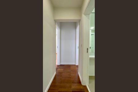Apartamento à venda com 100m², 2 quartos e 1 vagaCorredor