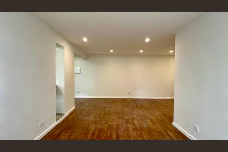 Apartamento à venda com 100m², 2 quartos e 1 vagaSala