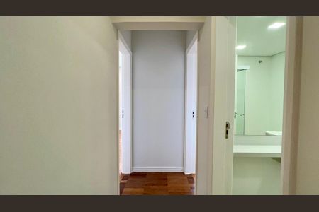 Apartamento à venda com 100m², 2 quartos e 1 vagaCorredor
