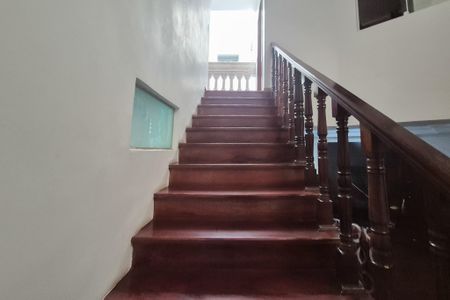 Casa à venda com 450m², 4 quartos e 4 vagasCorredor