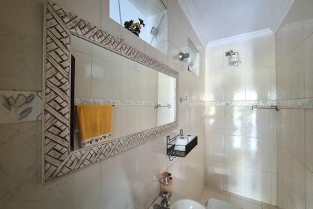 Casa à venda com 450m², 4 quartos e 4 vagasBanheiro de serviço