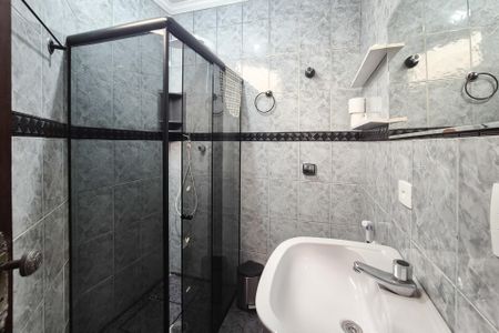 Casa à venda com 450m², 4 quartos e 4 vagasBanheiro da Suíte 1