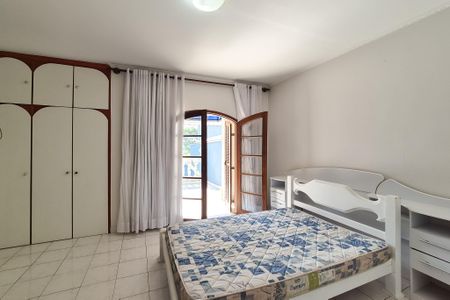 Casa à venda com 450m², 4 quartos e 4 vagasSuíte 2