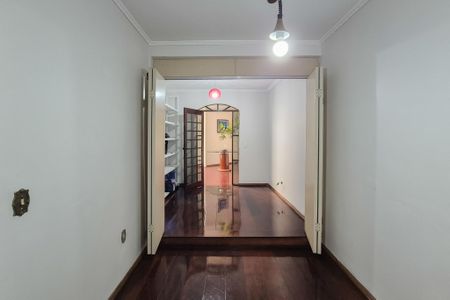 Casa à venda com 450m², 4 quartos e 4 vagasQuarto