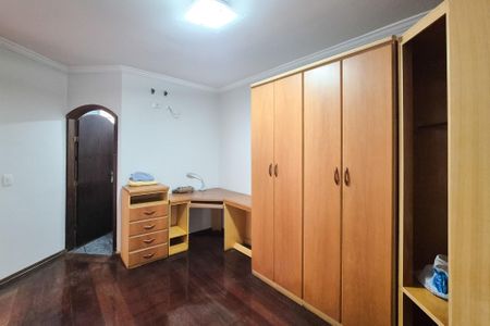 Casa à venda com 450m², 4 quartos e 4 vagasSuíte 1