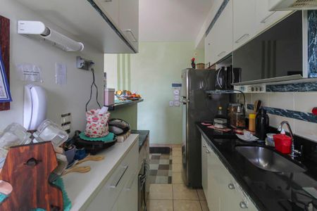 Apartamento à venda com 49m², 2 quartos e 1 vaga Apartamento à venda com 49m², 2 quartos e 1 vagaCozinha