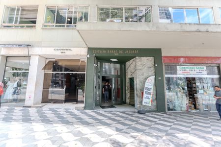 Apartamento à venda com 52m², 1 quarto e sem vaga Apartamento à venda com 52m², 1 quarto e sem vagaFachada