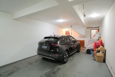 Casa à venda com 252m², 4 quartos e 4 vagasGaragem