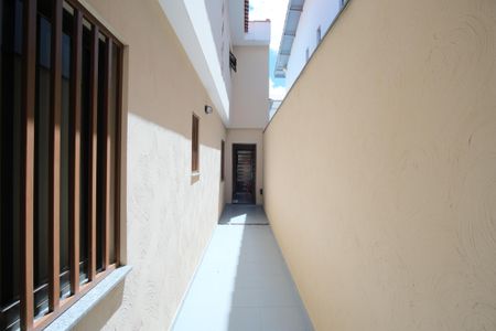 Casa à venda com 252m², 4 quartos e 4 vagasCorredor Lateral